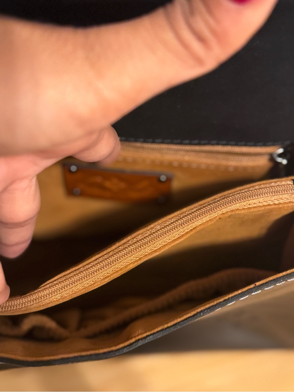 Patricia Nash Black Top-Handle Leather bag - Picture 6 of 10